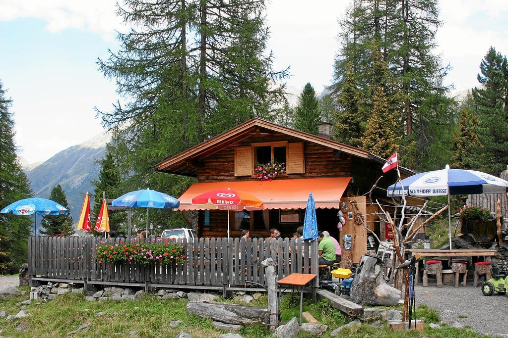 Ferienwohnung Haus Andrea St. Leonhard im Pitztal Exterior foto